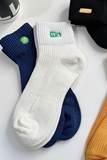 B218-W128-P20中筒袜棉袜刺绣韩版学院风百搭纯色运动风袜子，袜子，电商B218