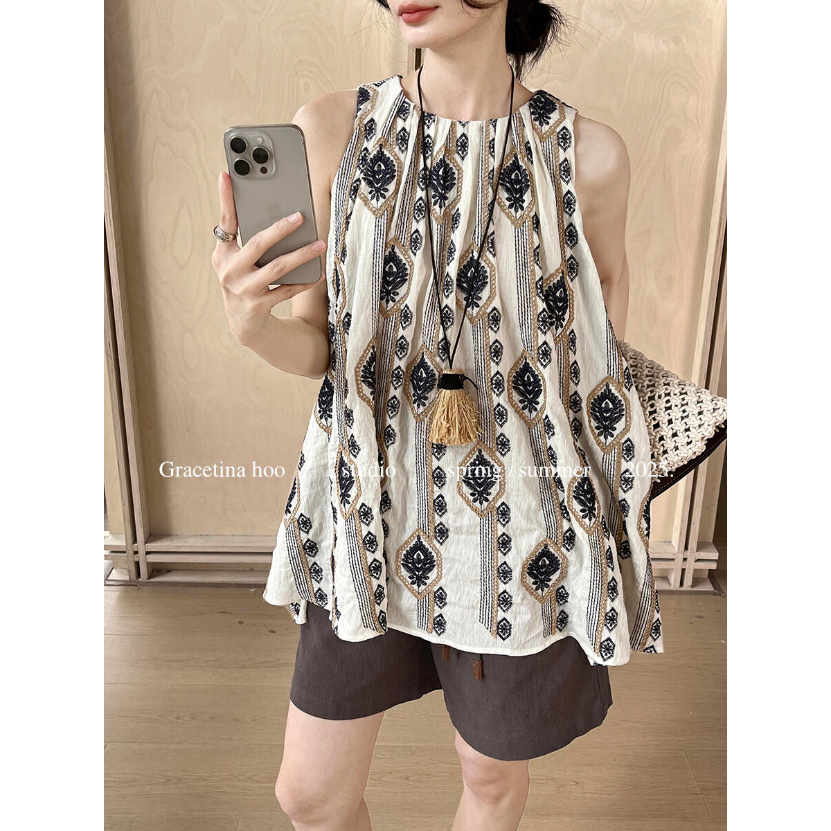 春夏新款 10%亚麻法式度假系列重工刺绣伞摆无袖背心女t恤