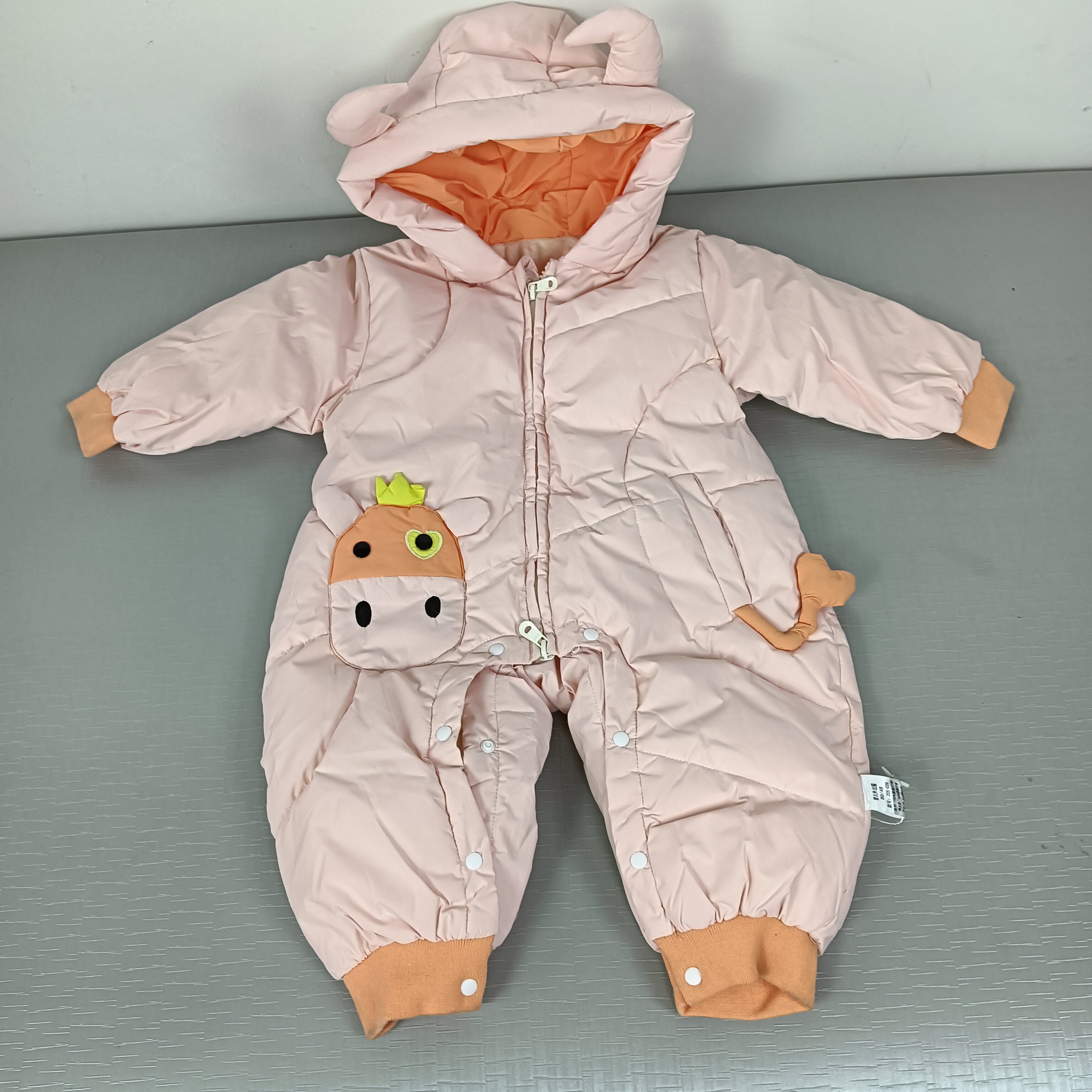 婴儿羽绒服连体衣女冬季衣服宝宝冬装白鸭绒套装女新生儿外出抱衣