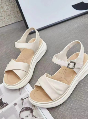 专柜正品高品羊皮超轻防滑平底简约大气时尚休闲外穿女凉鞋56755