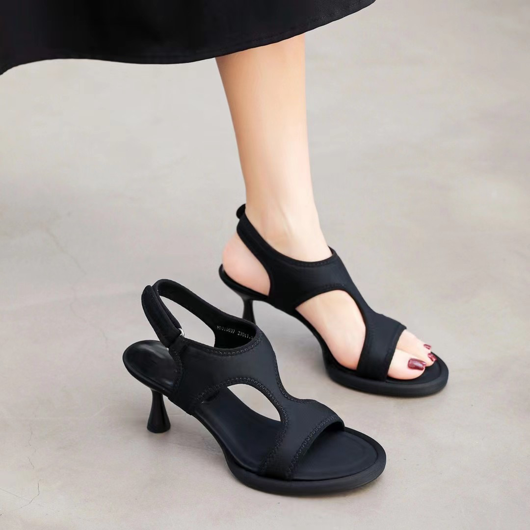 6厘米酒杯跟赫本风夏季新款魔术贴露趾酒杯高跟高级凉鞋女310637