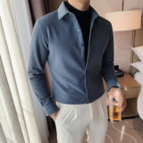蓝色