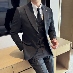 特价主推两粒扣西装套装修身商务西服三件套深灰色SJT7052-P190特图片