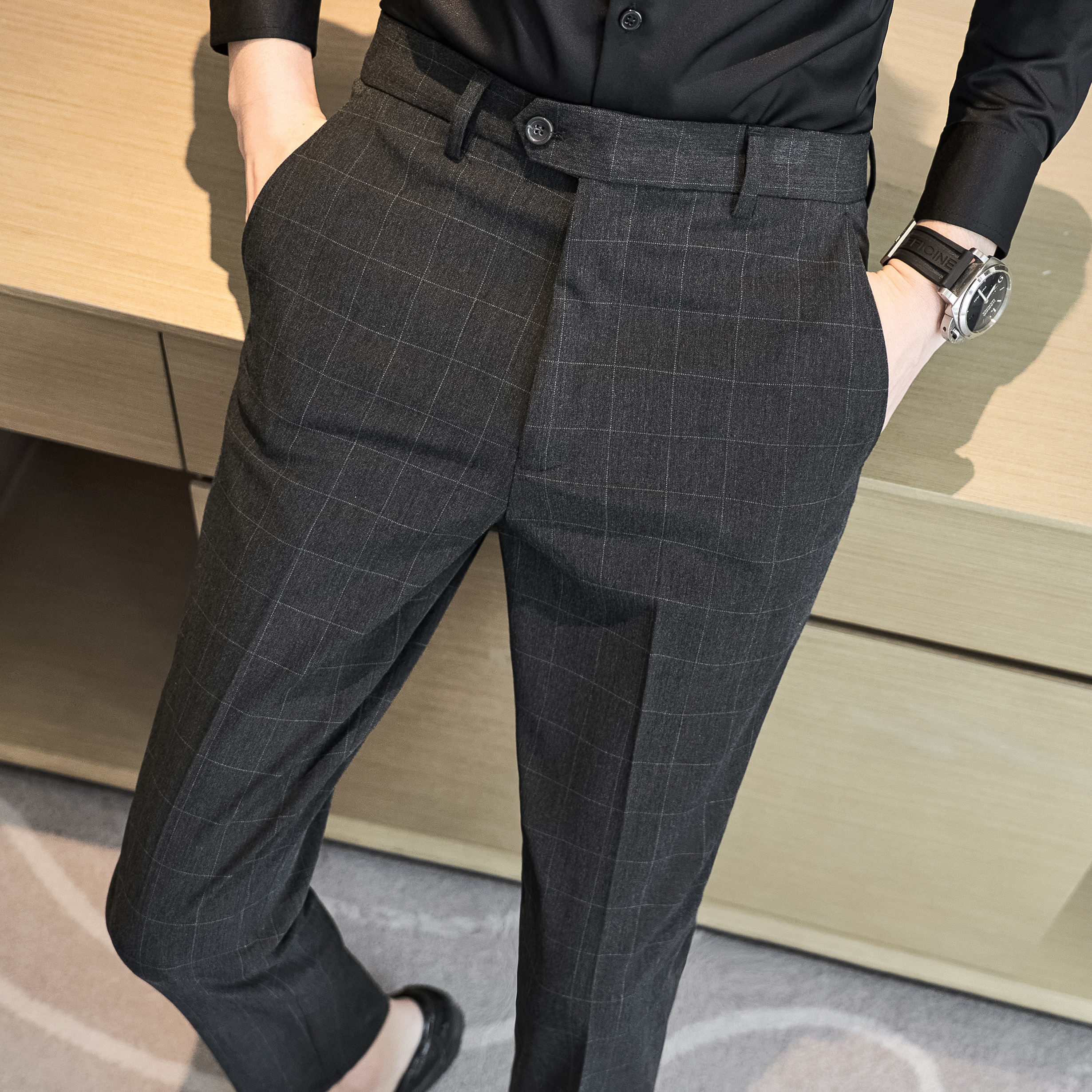 秋冬质感格子西裤韩版修身小脚西装休闲裤男长裤深灰色XK101-P70图片 秋冬质感格子西裤韩版修身小脚西装休闲裤男长裤深灰色XK101-P70图片
