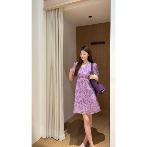 DARA ROSE-夏上新设计感小众法式泡泡袖茶歇碎花连衣裙