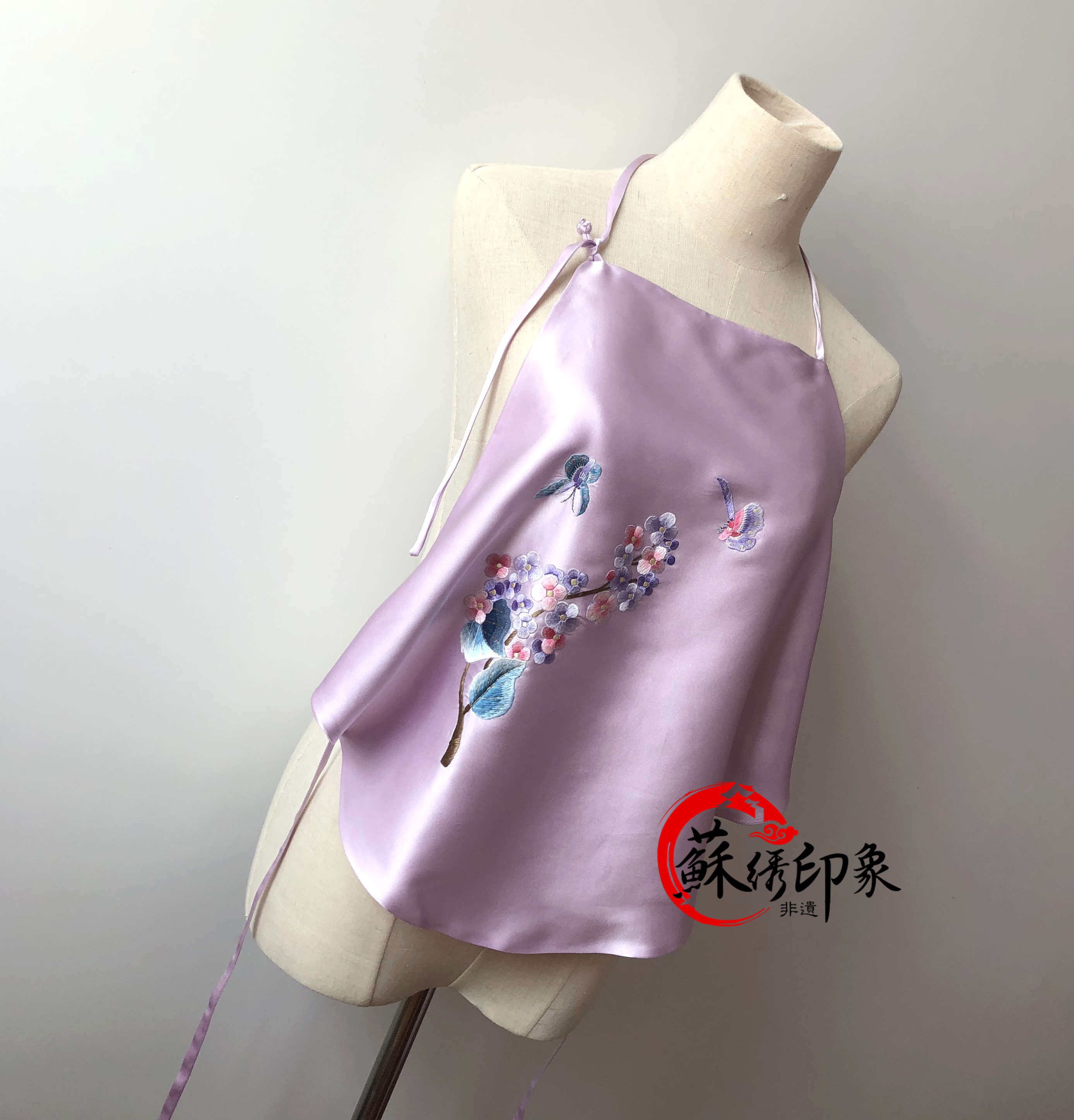 手工刺绣真丝桑蚕丝苏绣手工绣花肚兜女士贴身内衣内搭特色礼品