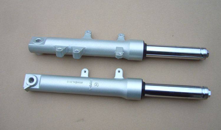 新大洲本田踏板车配件SDH125-28魔戟前面碟刹减震银色原厂正品