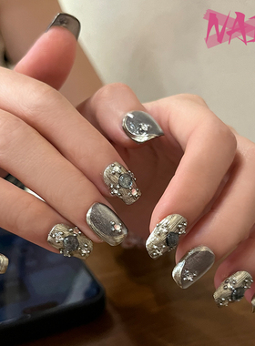 布契拉提猫眼手工美甲穿戴甲贴钻中短款简约气质可拆卸美甲片