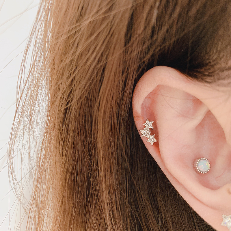 小众连体闪钻螺丝耳骨钉单只价