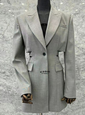 高级感灰色时髦露腰小心机西装外套女2025年春季新款韩版显瘦西服