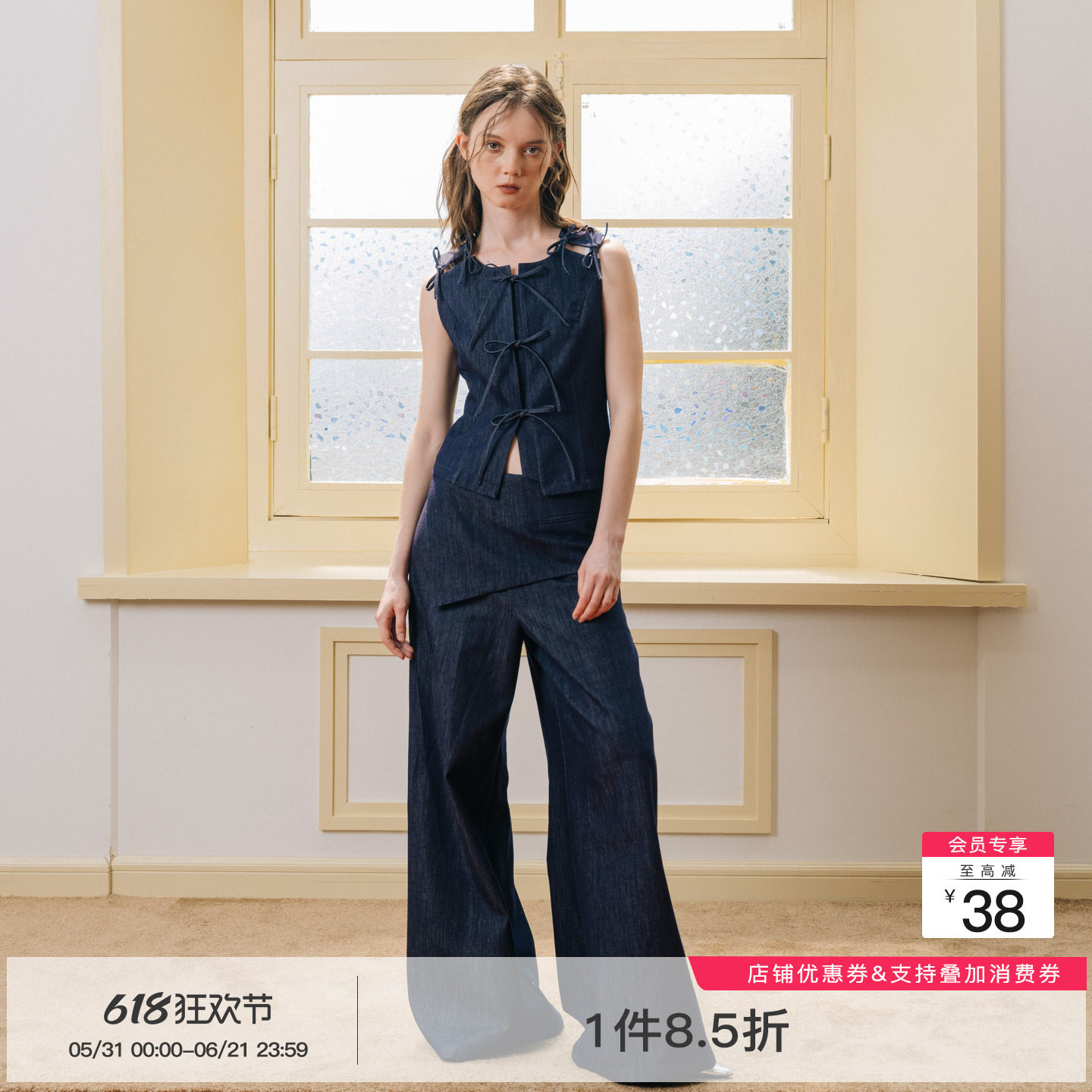 whiteiswhite牛仔马甲背心女外穿圆领马夹蝴蝶结短款无袖坎肩上衣