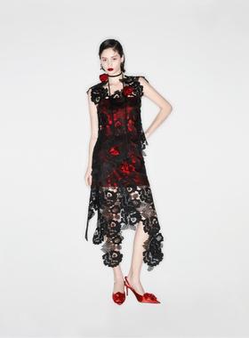 越南MUSTHAVE高端精致黑色蕾丝新款冬春花边修身高级感中长连衣裙