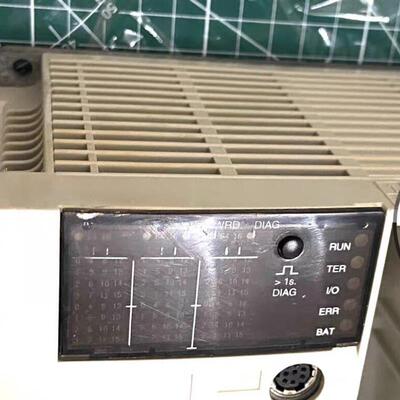 TSX3722101micro系列PLC 全新