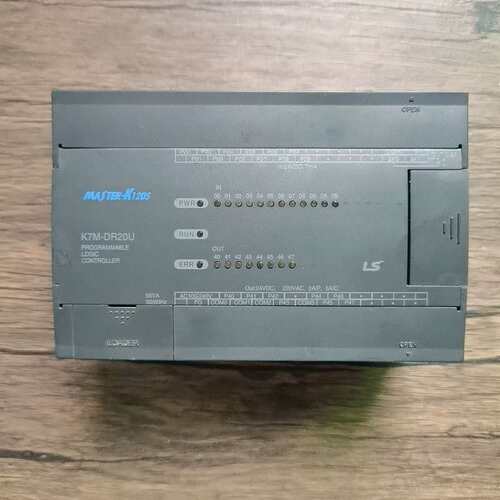 议价 K7M-DR20U/G7F-AD2A/G7F-ADHB/G7F-RD2A 95新