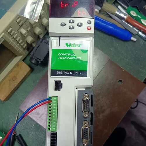 议价N control techques SP0403 DST1403P DST1401P UT05 维修