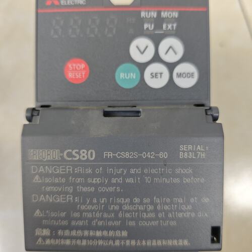 议价变频器FR-CS82S-042-60，三相输入输，输入