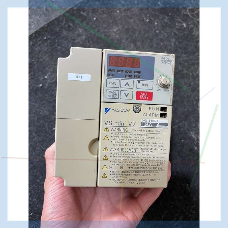议价变频器V7系列1.5KW/三相220V/CIMR-V7C