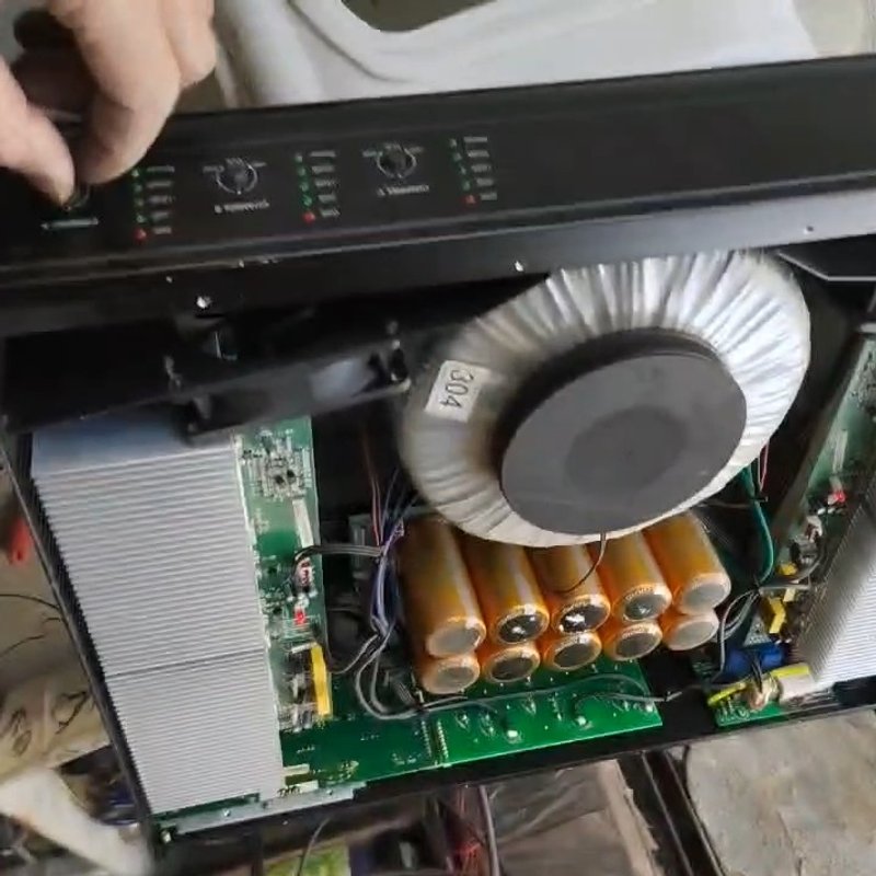 议价β3贝塔斯瑞R312专业舞台功放,功率8欧3X400W,常使