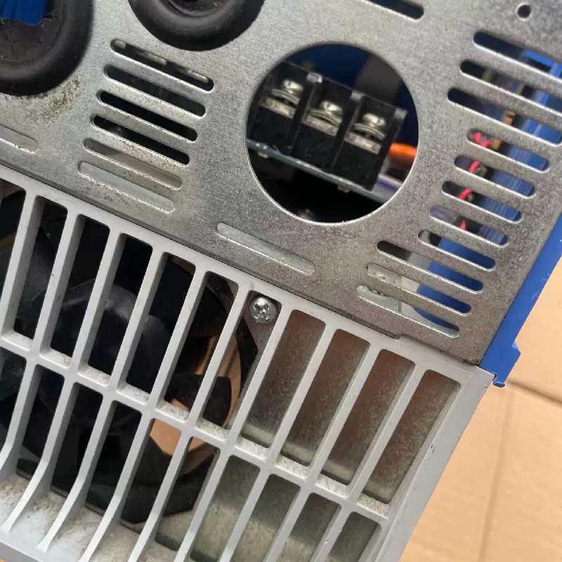 议价变频器11KW380V。型号:ESV113N04TXB-