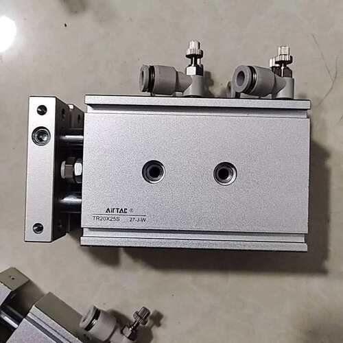 议价MateView GT 型号ZQE-CBA34寸165H