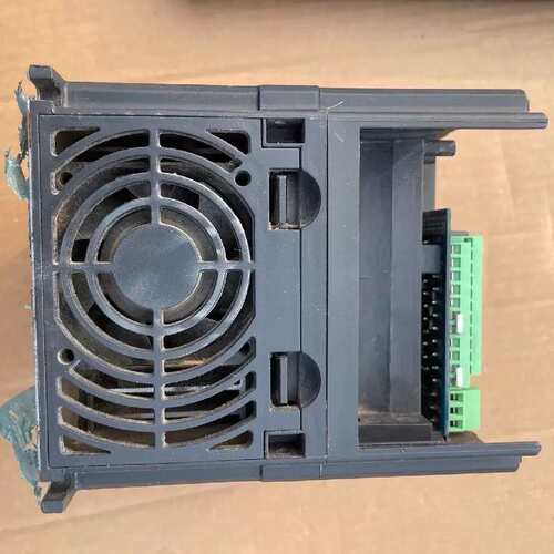 议价变频器2.2KW380V，型号:LX3300-2R2G-