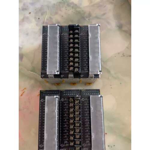 议价PLC模块 CJ1W-0C211输模块.3台