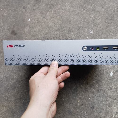 议价监控主机iVMS-4200P-A1-L0，正常用的，
