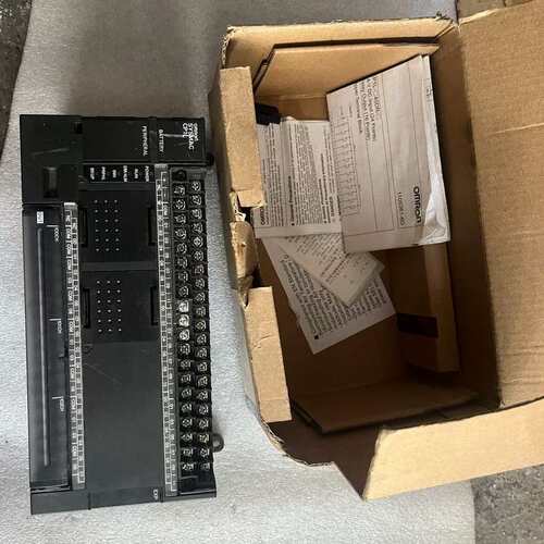 议价plc，cp1l m60dt d。，正面有