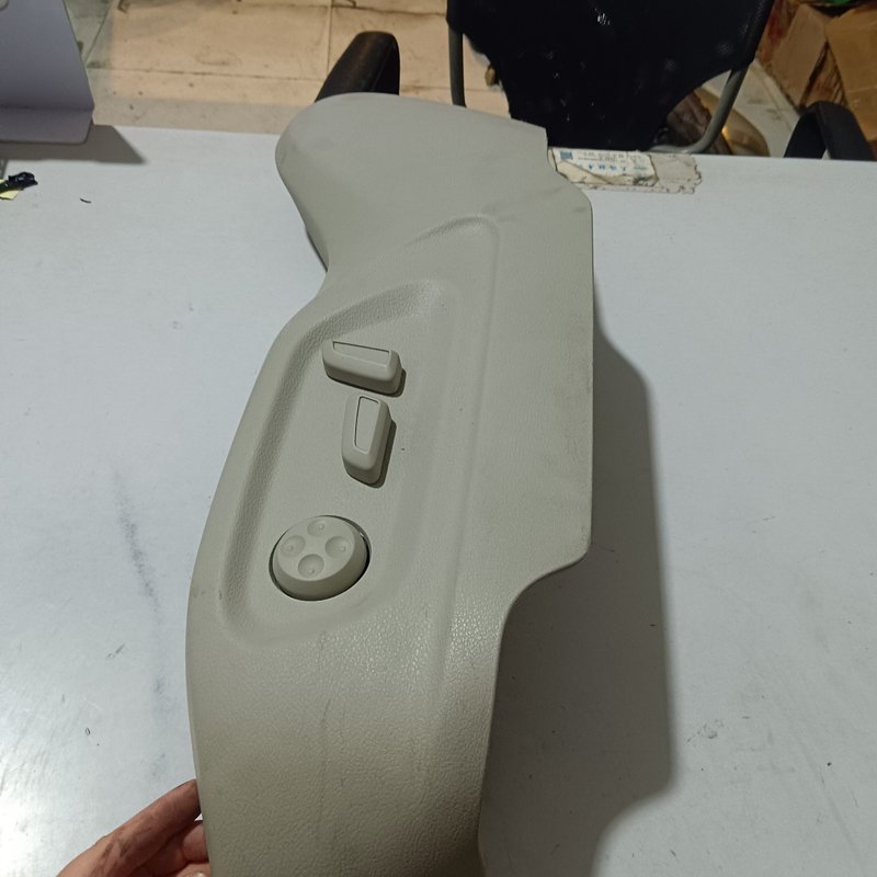 议价奥迪Q5座椅开关饰板,拆车件,适配Q5车型,带开关和马达