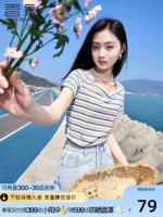 香影 Радужная мягкая футболка с коротким рукавом, комфортный трикотажный свитер, короткий рукав, коллекция 2023, V-образный вырез