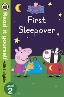 现货 PeppaPig：第 一次过夜-瓢虫2阶自行朗读英文原版Peppa Pig: First Sleepover - Read It Yourself with Ladybird Level 2
