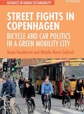 预售 按需印刷 Street Fights in Copenhagen