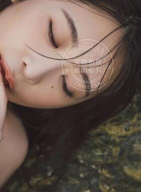 预售 进口日文 真島なおみ写真集 Swamped 真岛直美