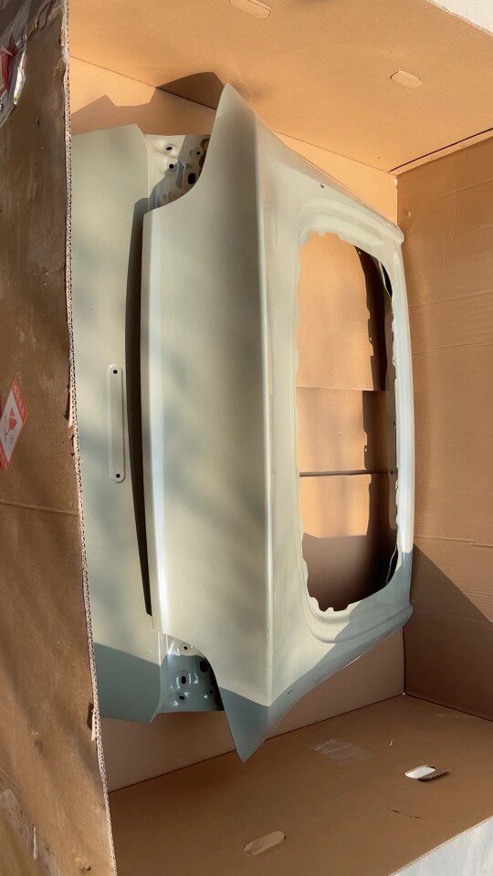 适用于特斯拉ModelY尾门后车门下线件拆车件特斯拉汽车配件