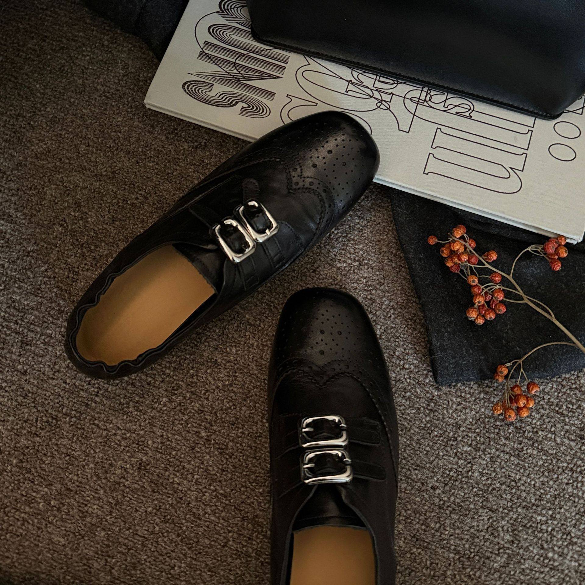 真皮英伦风布洛克鞋女2026早春新款黑色双扣带雕花圆头平底小皮鞋,女鞋,浅口单鞋,淘宝优惠券,粉丝福利购,淘宝优惠卷