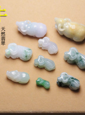 天然翡翠立体生肖玉牛挂件玉坠