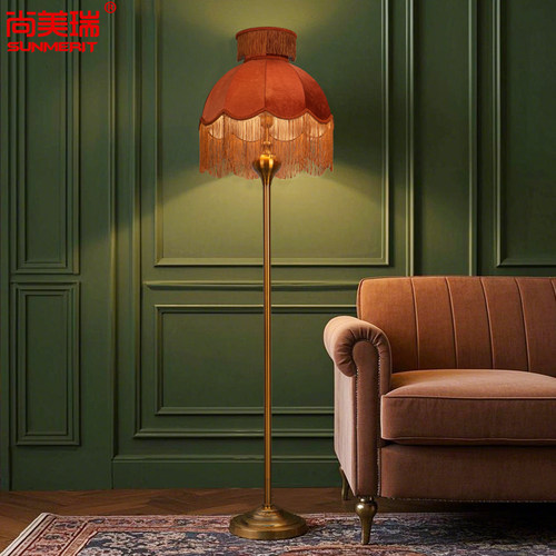 天鹅绒欧式落地灯法式复古焦糖色客厅立式卧室床头装饰台灯孟菲斯