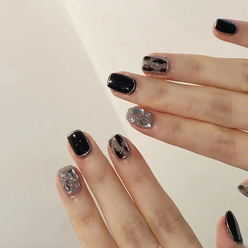 Lilynail碎钻金属豹纹手工穿戴甲