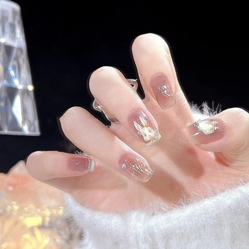 Lilynail洛可可花园兔子纯手工穿戴甲短款高级感2024兔年美甲贴片