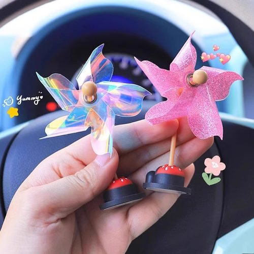 车载摆件彩色装饰随风旋转装饰