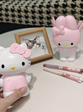 三丽鸥Kitty笔筒文具美乐蒂化妆刷收纳筒桌面收纳摆件礼物