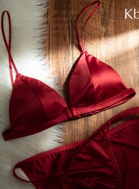 本命年红色法式三角杯内衣女无钢圈薄款美背细肩带性感前扣文胸罩