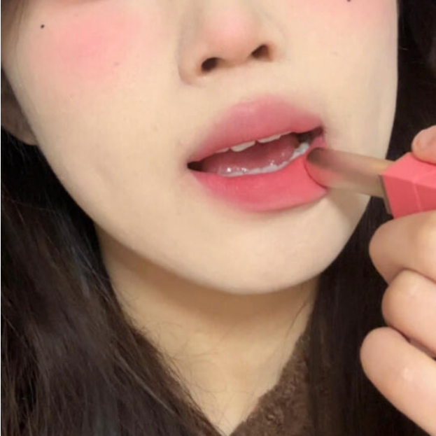 春暖花开的粉色 韩系蜜桃油画感into you哑光口红ML10喜温桃ML12