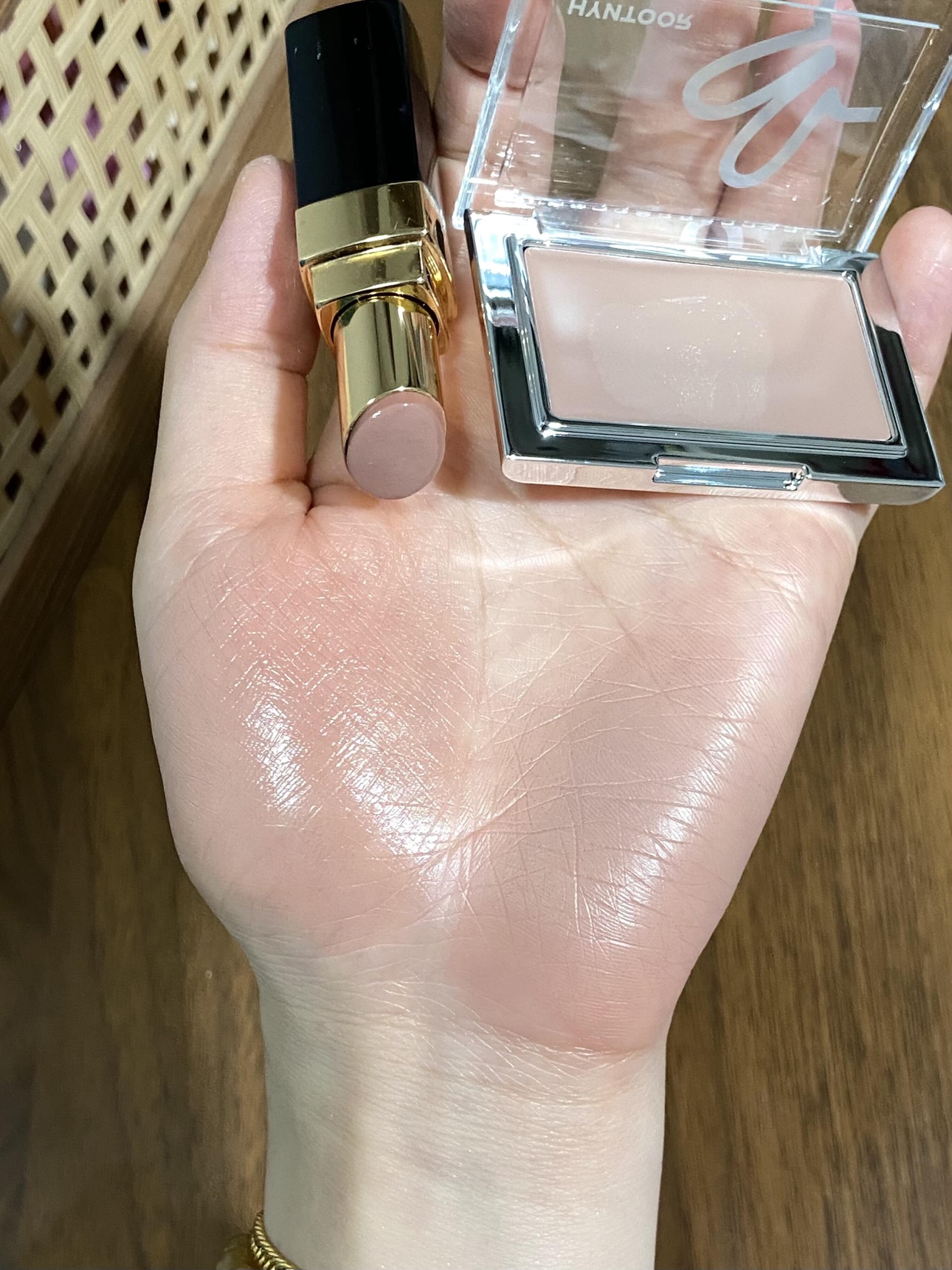 走不出裸门 清透裸妆感黑兔腮红膏底妆提亮遮瑕膏收缩nu10秋冬