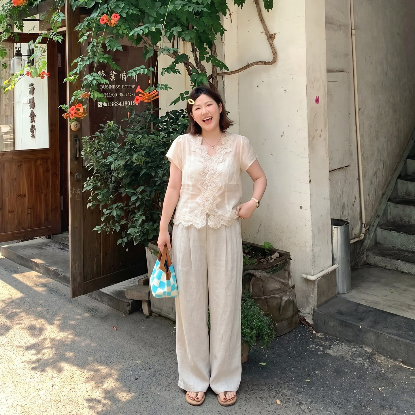 Q了个T 大码女装微胖mm蕾丝拼接衬衫夏季显瘦遮肉巨好看绝美上衣