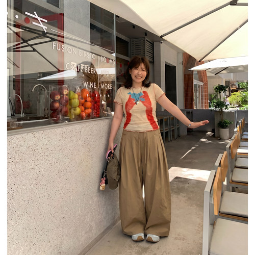 Q了个T微胖mm大码女装撞色印花巨好看绝美显瘦上衣时髦套装高级感
