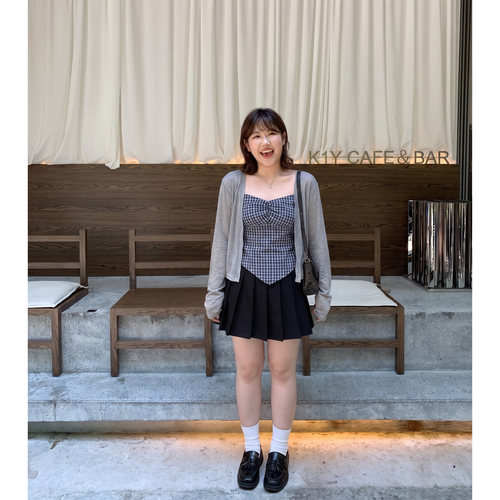 Q了个T大码女装微胖mm针织开衫格纹吊带套装