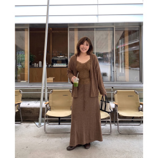 Q了个T大码女装秋季新款微胖mm针织开衫吊带半身裙时髦显瘦套装
