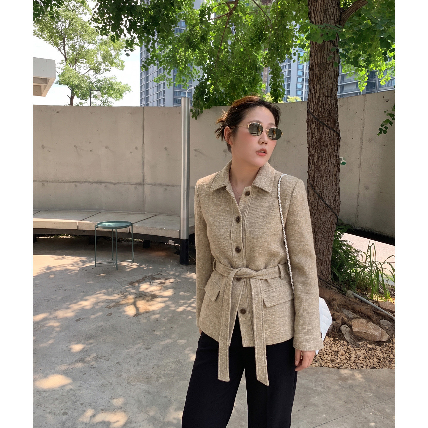 Q了个T秋冬大码女装大方得体胖mm30羊毛老钱风显瘦外套轻熟穿搭