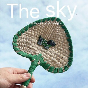 ins韩系可爱编织蒲扇儿童手摇扇子刺绣蒲扇宝宝外出乘凉便携扇子